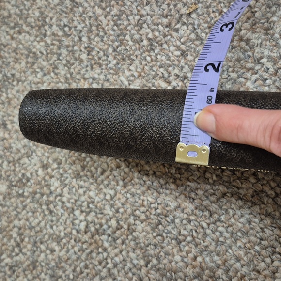 Michael Kors Large Wristlet Wallet GUC - Picture 10 of 16